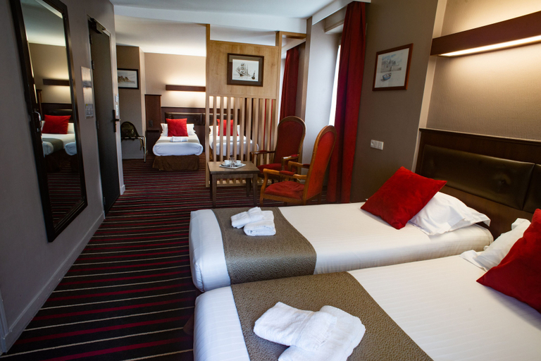 Bedroom 3, Hôtel de l'Univers, Ille-et-Vilaine