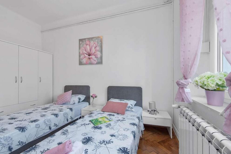 Bedroom 3, La Guardia apartments, Rijeka