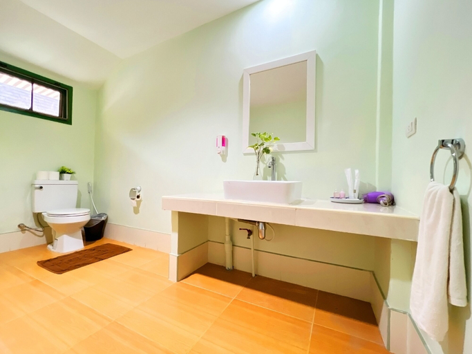 Bathroom 5, Cruiser Island by Swiss-Belhotel, Phuket Island
