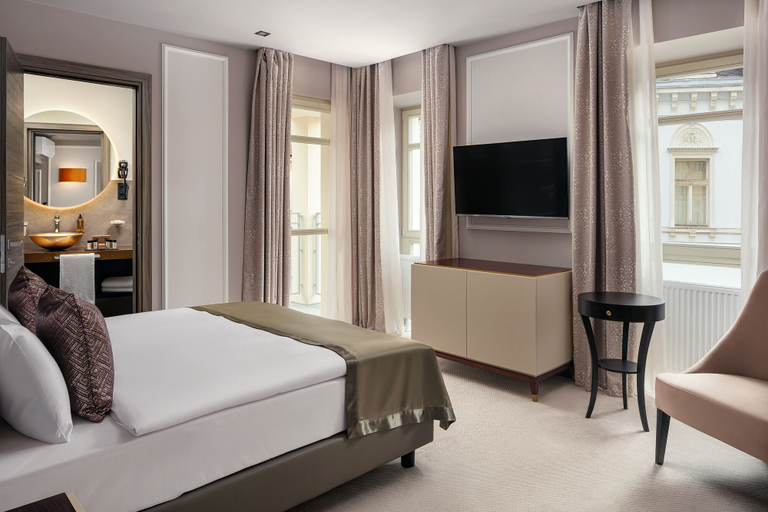 Bedroom 4, Boutique Hotel Saxonia, Karlovy Vary