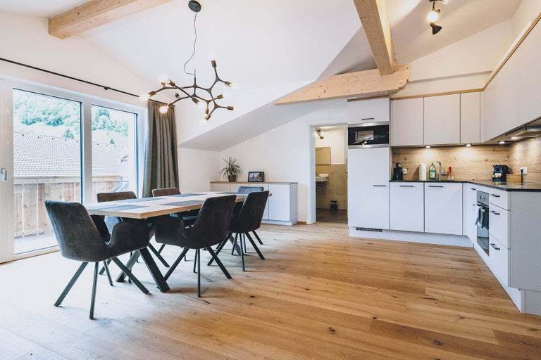 Others 5, M1 - Mountain Living, Zell am See