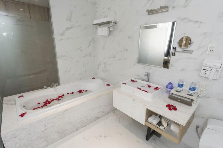 Bathroom 5, Adora Mira Hotel, District 1