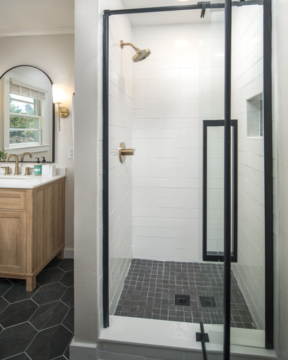 Bathroom 4, The Victorian Inn Blowing Rock, Watauga