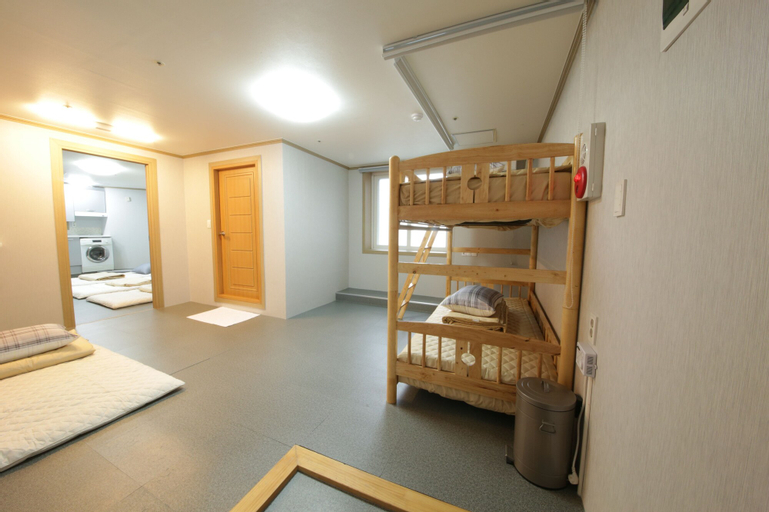 Bedroom 24
