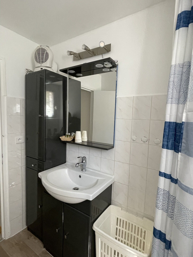 Bathroom 5, Domaine de Prefaissal, Alpes-de-Haute-Provence
