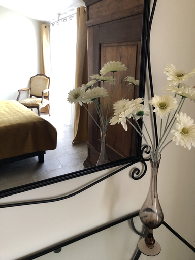Bedroom 2, Maison de Midi, Aude