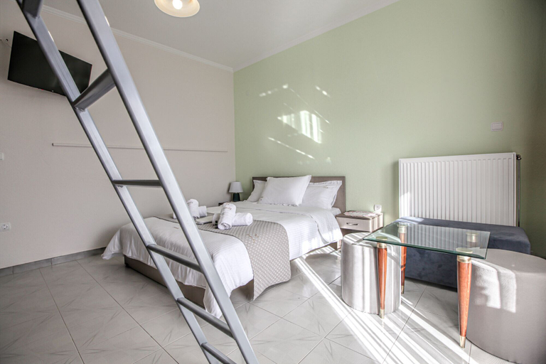 Bedroom 3, Del Sol 5 Meteora Luxurious Suites, Thessaly