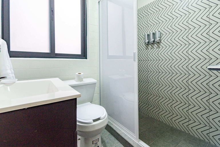 Bathroom 4, Narvarte Apartments by Escajal Homes, Mexico City