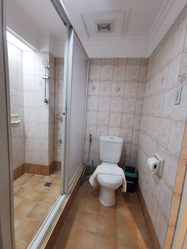 Bathroom 5