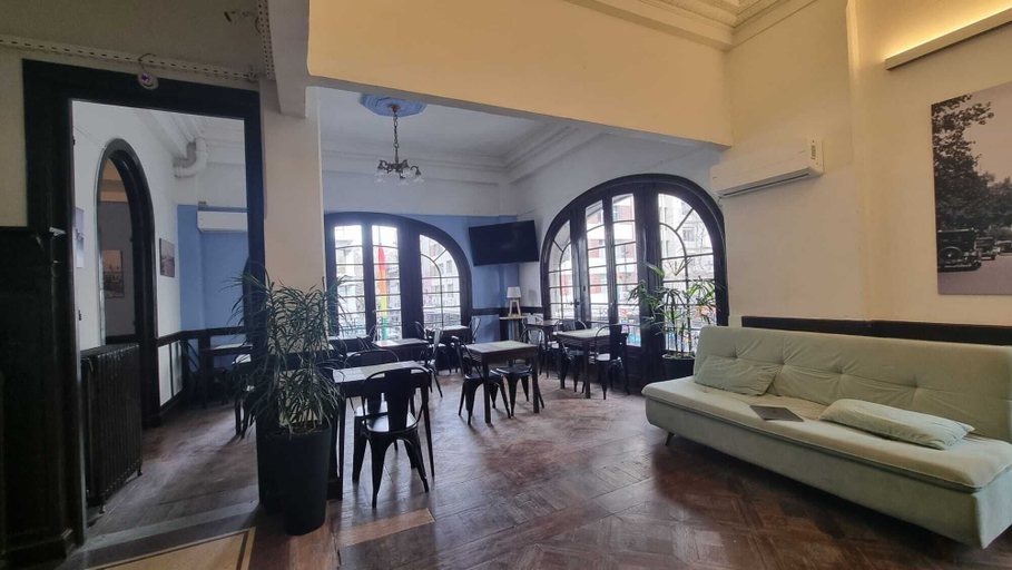 Others 5, Nuevo Hotel Aramaya, Montevideo