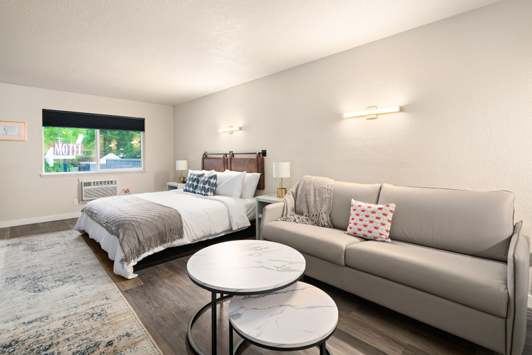 Bedroom 3, Hotel McCoy College Station - Art, Libations, Pool Society, Brazos