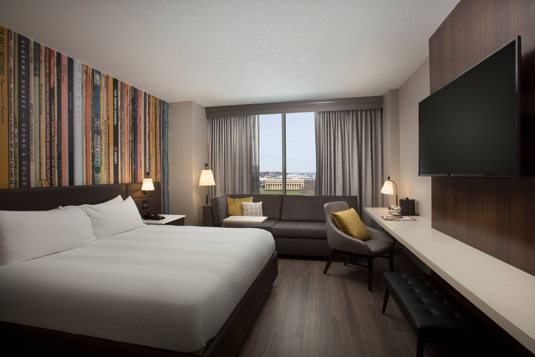 Bedroom 2, Nashville Marriott At Vanderbilt University, Davidson