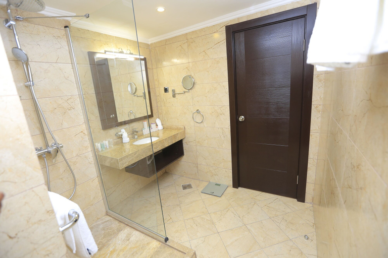 Bathroom 4, Cassiopeia Hotel, Addis Abeba