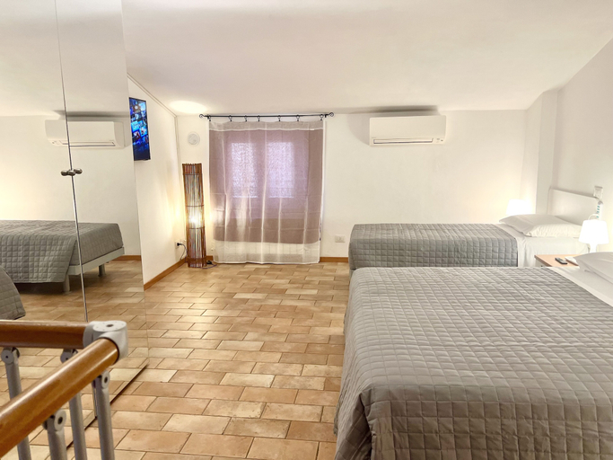 Room 3, Ghparadiso, Siena