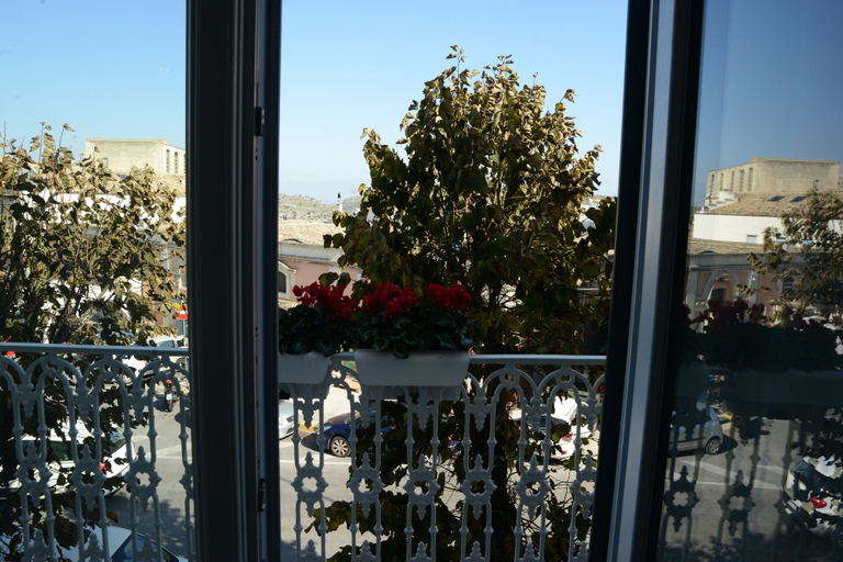 Others 4, LE VIE DEL CENTRO - LUXURY ROOM, Matera