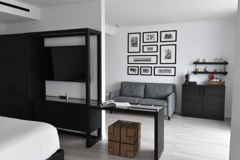 Bedroom 3, Wave Resort, Monmouth