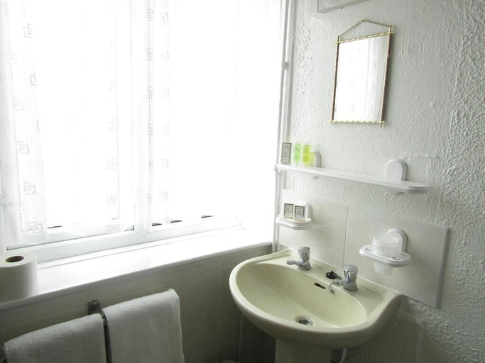 Bathroom 3, The Scala Hotel, Lancashire