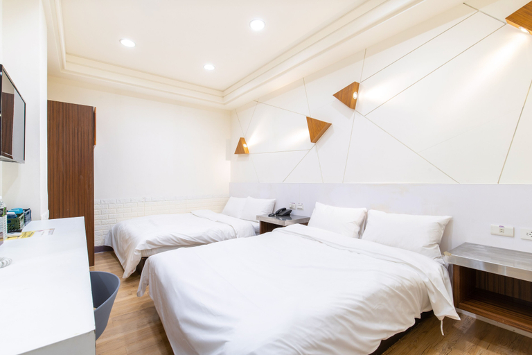 Bedroom 3, Giant Rich King Plaza Hotel , Taipei City