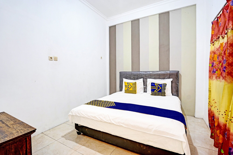 Bedroom 2, OYO 90943 Mochi 88 Homestay, Probolinggo