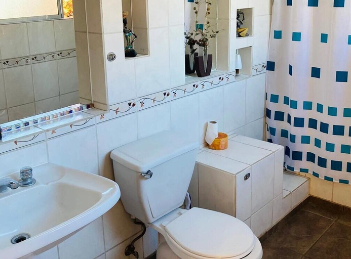 Bathroom, Habitación Los Pablos, Cautín