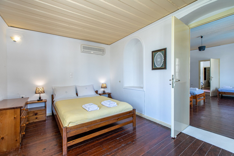 Bedroom 4, Orestis Hotel Apartments, Crete