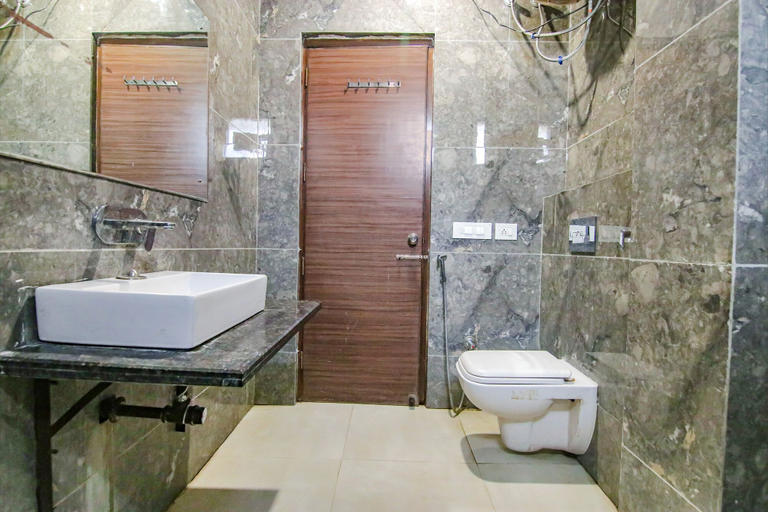 Bathroom 3, Fabhotel Citi Inn, Sahibzada Ajit Singh Nagar