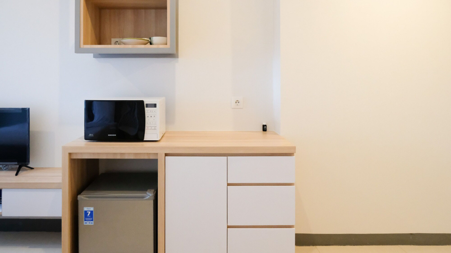 Private kitchen, Cozy Stay Studio Connected With Mall At Supermall Mansion Apartment, Surabaya