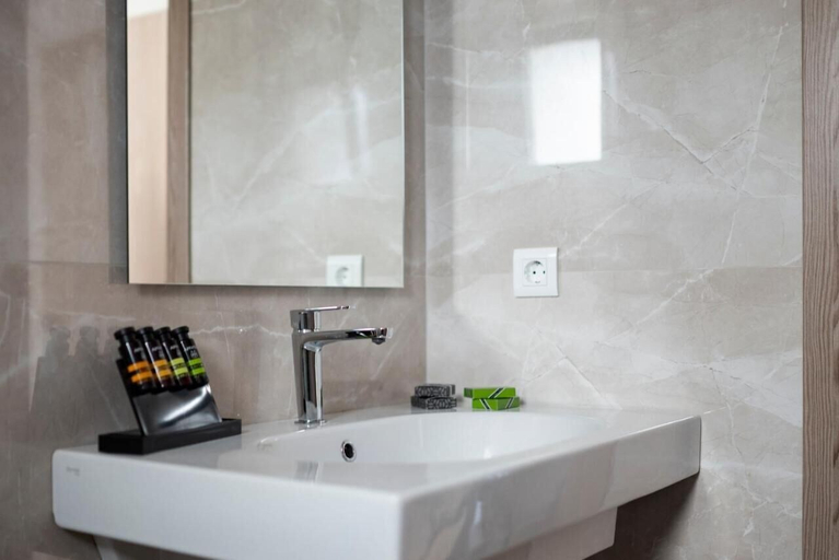 Bathroom 5, Smaragdi Kos Hotel, South Aegean