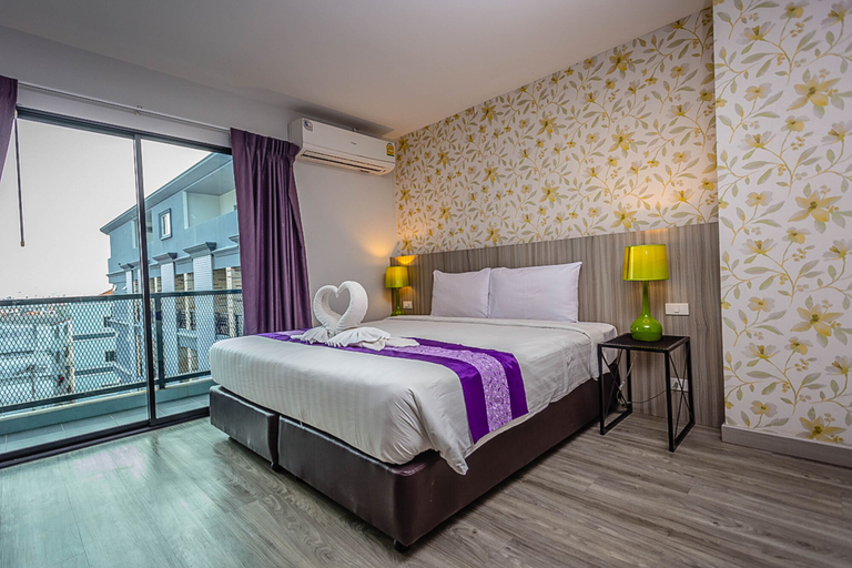 Bedroom 4, Embryo Hotel, Pattaya