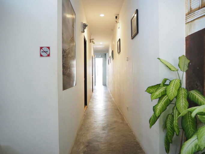 Others 5, Chino Town Gallery Alley, Phuket Island