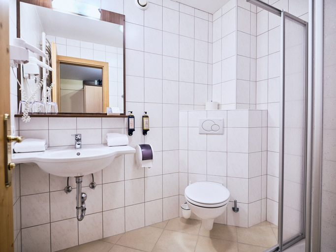 Bathroom 4, Hotel Kirchboden by Alpeffect Hotels, Sankt Johann im Pongau
