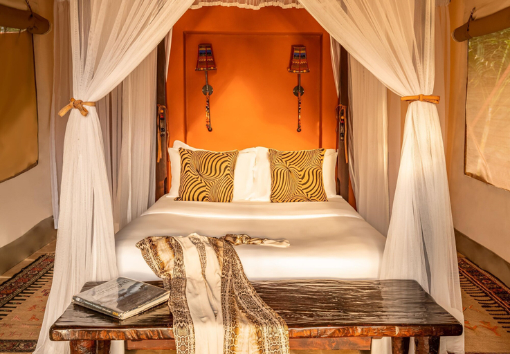 Bedroom 3, Fairmont Mara Safari Club, Narok West