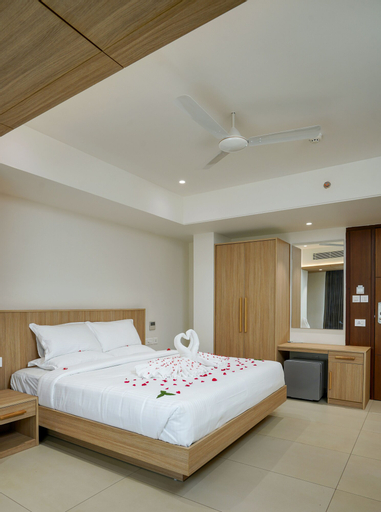 Bedroom 4, The Trios Hotel, Ernakulam