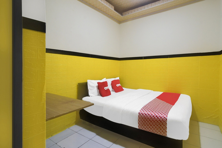 Bedroom 2, Hotel O Superstar Kost Dan Homestay, Tomohon