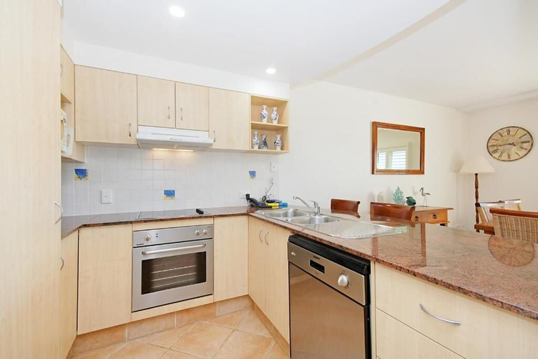 Dining Room 9
