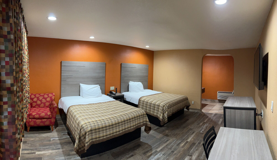 Bedroom 3, Apex Inn, Stanislaus