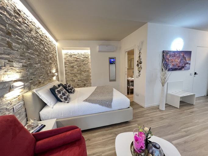 Bedroom 5, The Garden, La Spezia