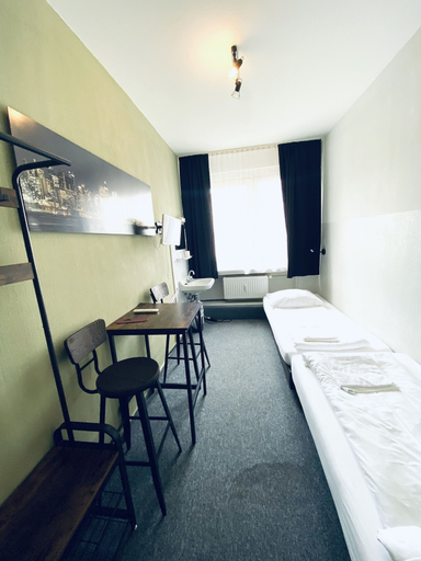 Bedroom 4, Hotel Schwarzer Bär, Region Hannover