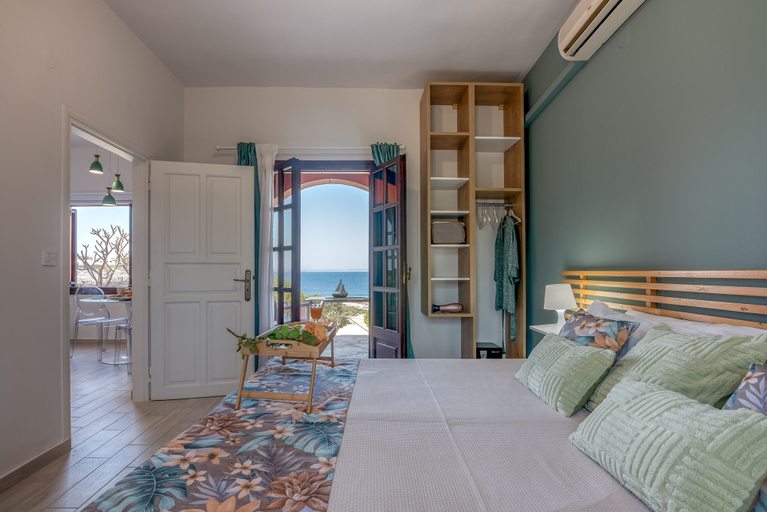 Bedroom 4, Georgia Vicky, Crete