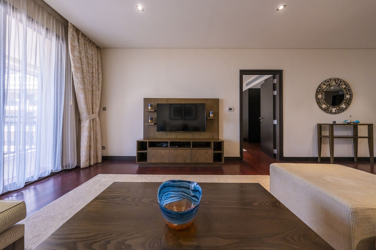 Living area 5, Fabulous 1 bedroom apartment - Anantara Resort, Dubai