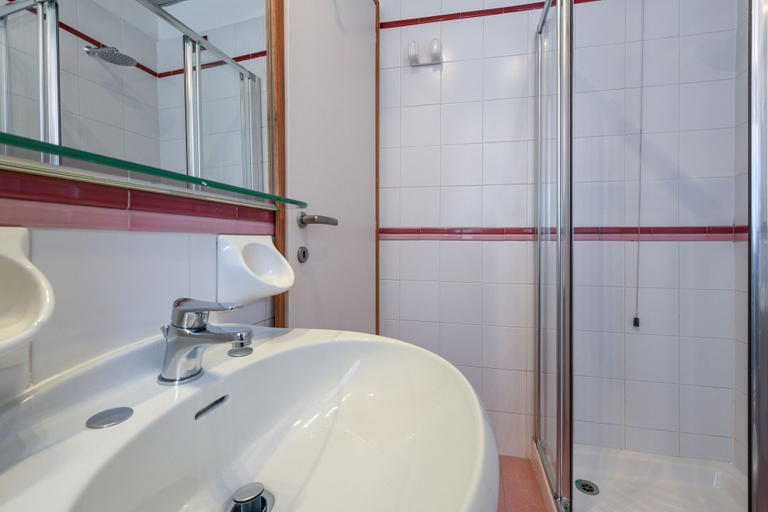 Bathroom 4, Hotel Aurora, Brescia