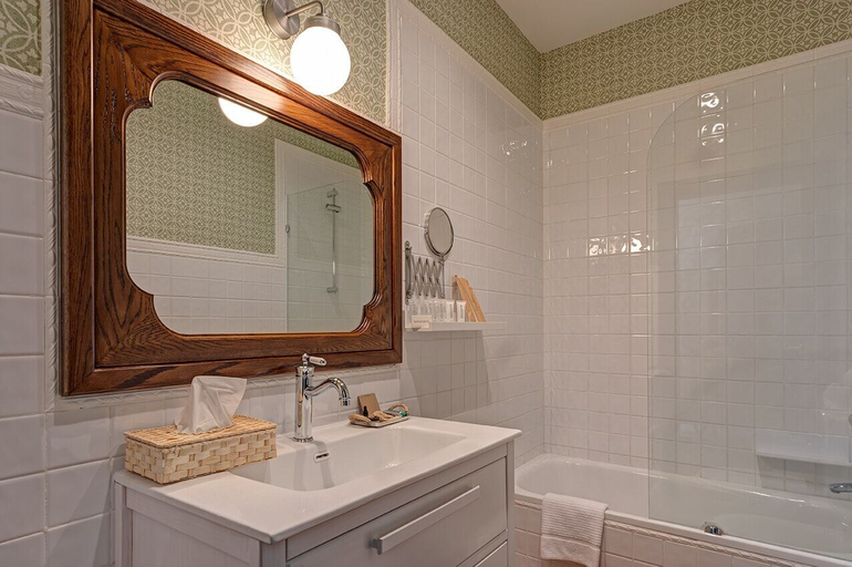 Bathroom 5, Hotel La Farm, Segovia