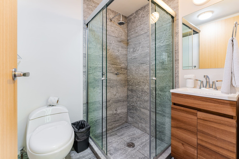 Bathroom 3, Condesa Cholula Lofts by VH, Mexico City
