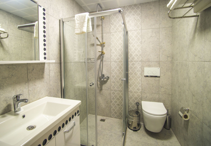 Bathroom 3, Caykara Park Hotel, Çaykara