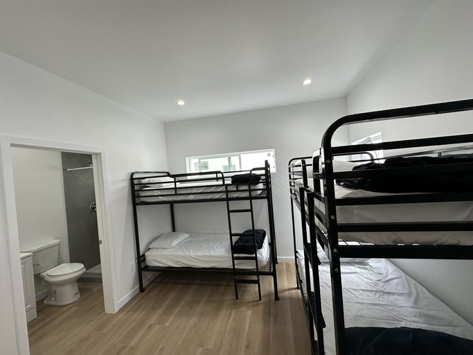 Bedroom 3, RoamHub Residences, Los Angeles