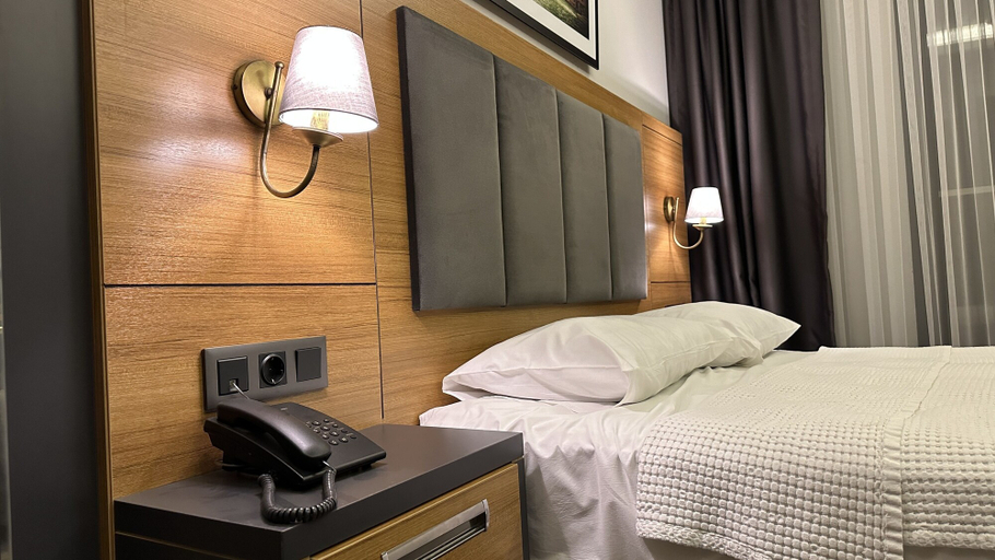 Bedroom 4, EMAY OTEL, Merkez