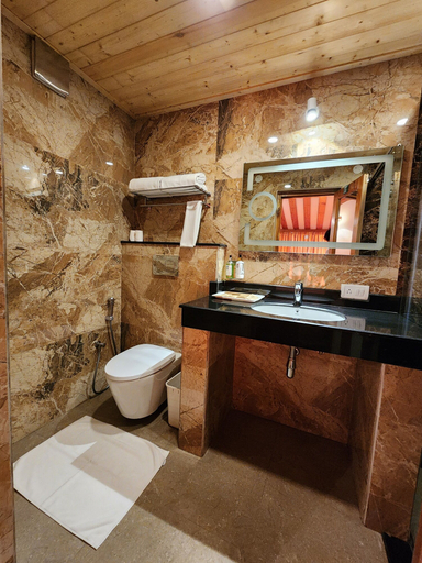 Bathroom 4, The Chalets Naldehra, Shimla
