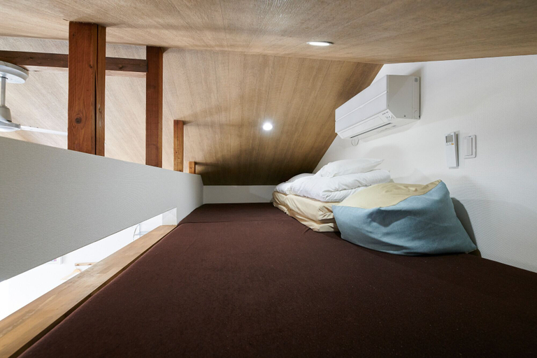 Bedroom 2, Rush Awaji Guppy - Seaside Holiday Home, Awaji