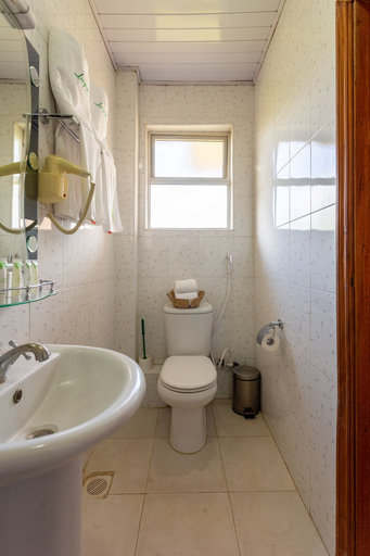 Bathroom 4, Longview Suites, Langata