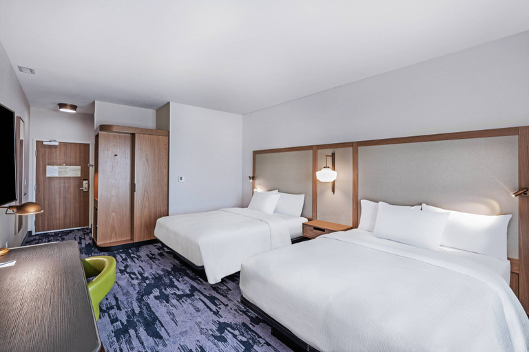 Bedroom 3, Fairfield Inn & Suites by Marriott Aberdeen, Brown